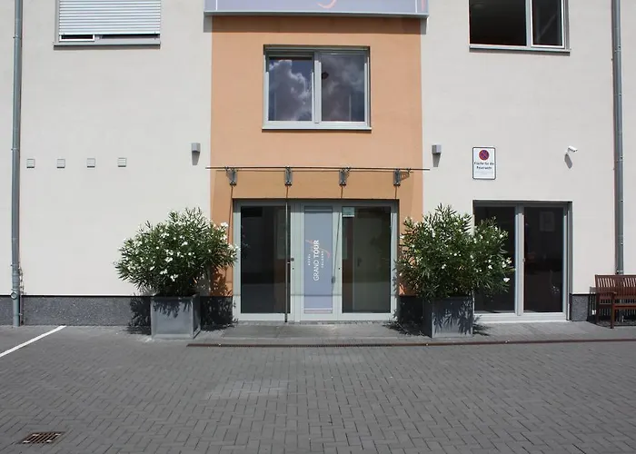 Hotel Grand Tour